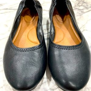 SOFFT KENNI SCRUNCH BACK FLATS